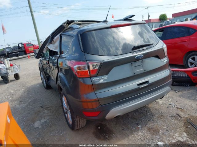 1FMCU0JD3HUA57747 Ford Escape Titanium