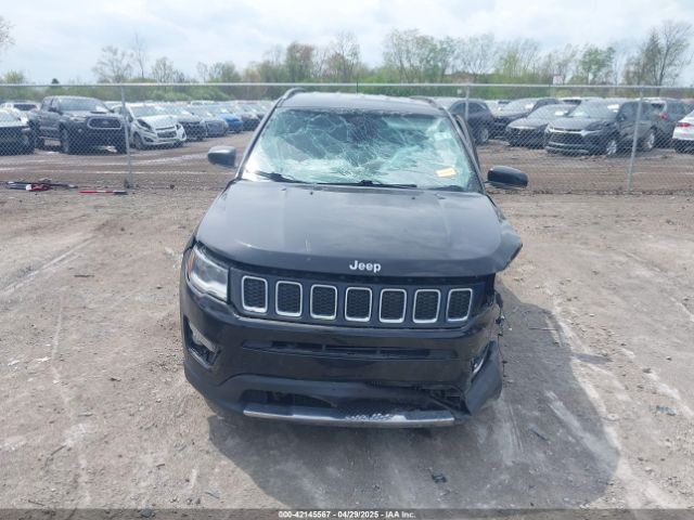 3C4NJDCB7JT332674 Jeep Compass Limited 4x4