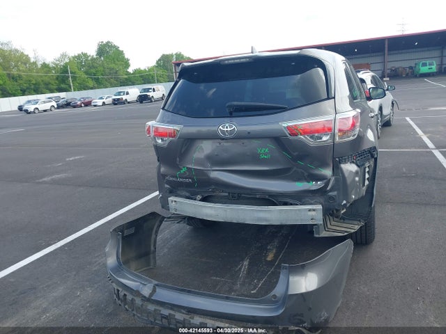Toyota Highlander Le Plus V6 2015 5TDZKRFH6FS089789 Image 16