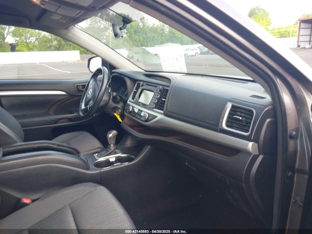 Toyota Highlander Le Plus V6 2015 5TDZKRFH6FS089789 Image 5