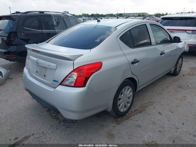 3N1CN7AP6FL829009 Nissan Versa 1.6 S+