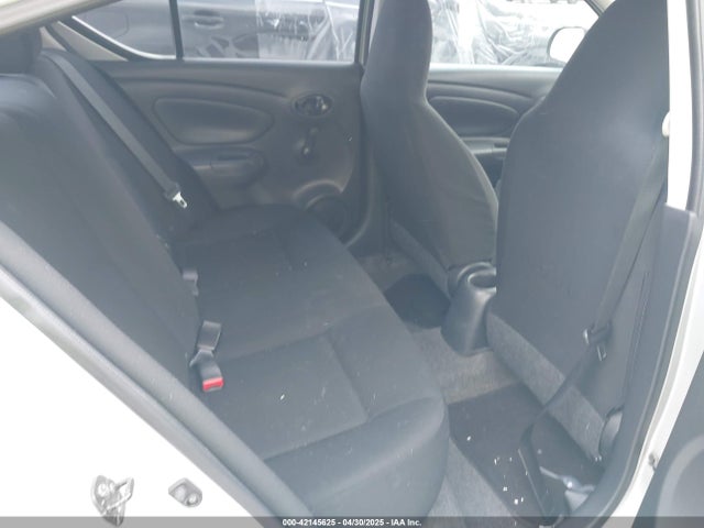 3N1CN7AP6FL829009 Nissan Versa 1.6 S+