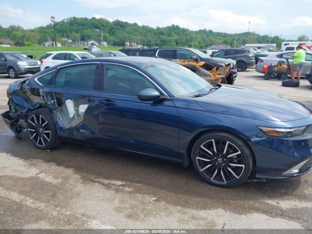 1HGCY2F82PA029648 Honda Accord Hybrid Touring