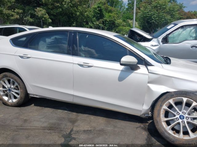 3FA6P0LU5LR153942 Ford Fusion Hybrid Se