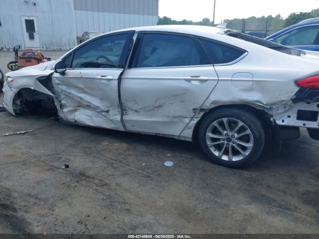 3FA6P0LU5LR153942 Ford Fusion Hybrid Se