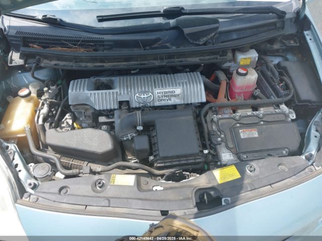 JTDKN3DUXF1884511 Toyota Prius Two