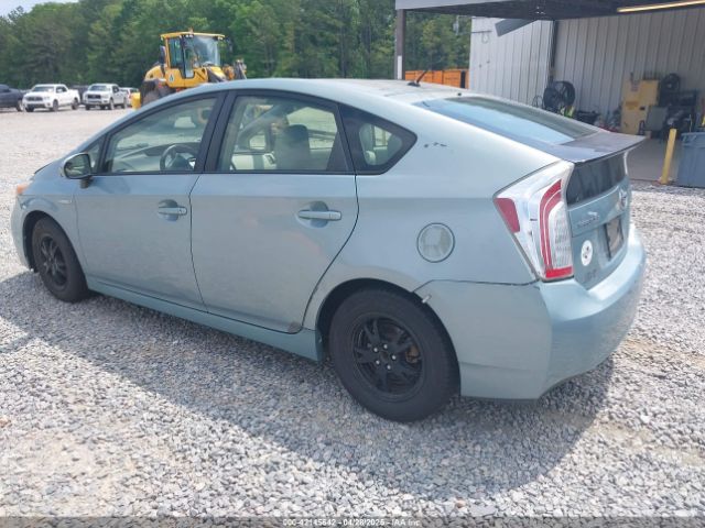 JTDKN3DUXF1884511 Toyota Prius Two
