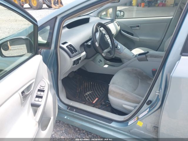 JTDKN3DUXF1884511 Toyota Prius Two