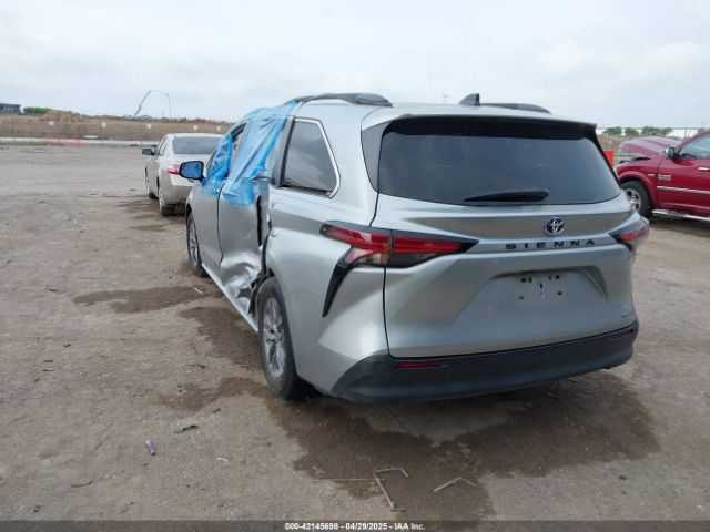 2021 TOYOTA SIENNA 5TDYRKEC9MS041334 Photo 2