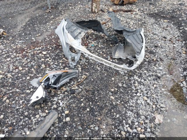 5YFEPMAE6MP180793 Toyota COROLLA LE