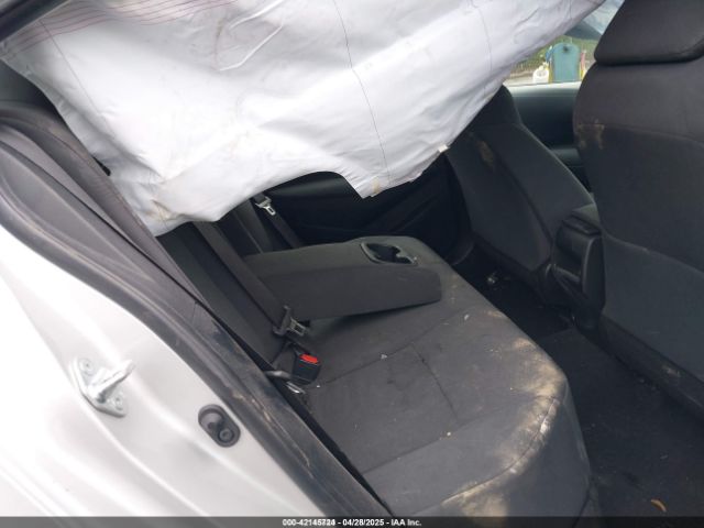 5YFEPMAE6MP180793 Toyota COROLLA LE