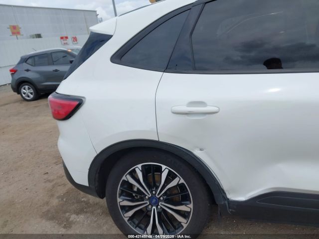 2022 FORD ESCAPE 1FMCU0G68NUA02425 Photo 5