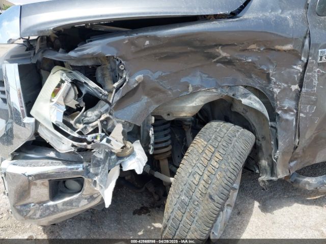 5TFDW5F15EX361607 Toyota Tundra Sr5 5.7l V8