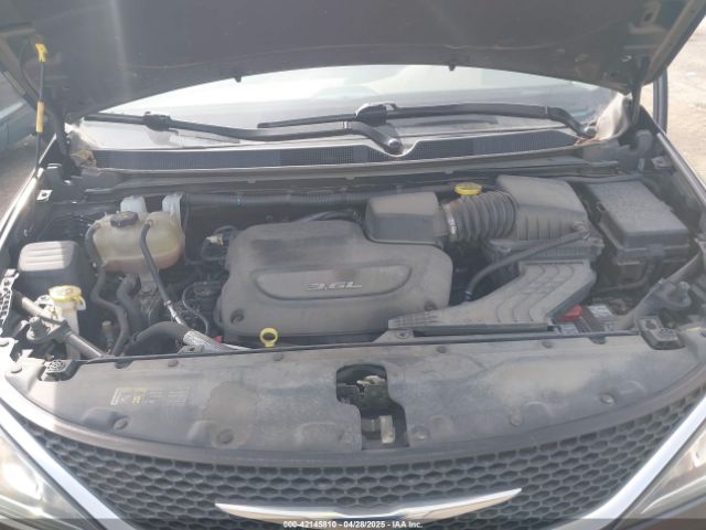 2017 CHRYSLER PACIFICA 2C4RC1GGXHR504970 Photo 9