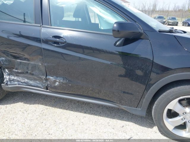 3CZRU6H38NM736373 Honda Hr-v Awd Lx