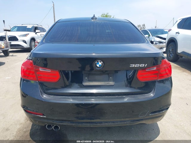 WBA3C1C54EK109930 BMW 328I
