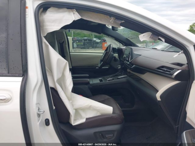 5TDERKEC9MS022771 Toyota Sienna Platinum