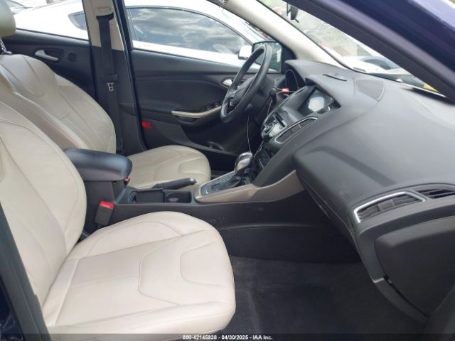 1FADP3J20GL208439 Ford Focus Titanium