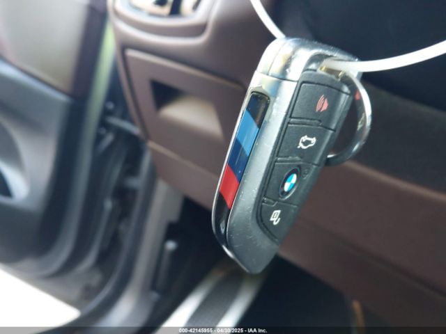 2017 BMW X5 5UXKR6C57H0J84758 Photo 10