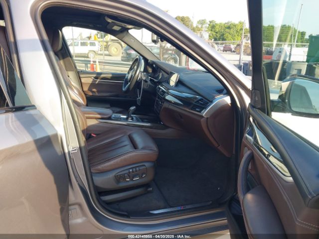 2017 BMW X5 5UXKR6C57H0J84758 Photo 4