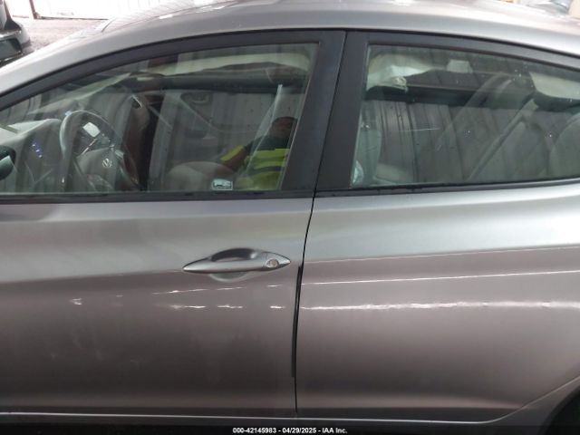 KMHDH4AE0EU114216 Hyundai ELANTRA SE