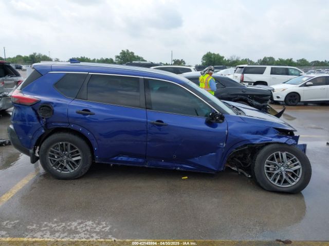 5N1AT3AA3MC797994 Nissan Rogue S Fwd