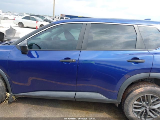 5N1AT3AA3MC797994 Nissan Rogue S Fwd