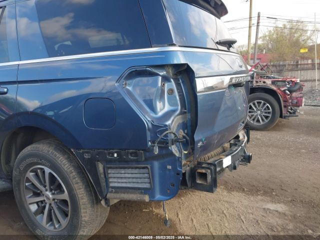 1FMJU1JT5KEA08684 Ford Expedition Xlt