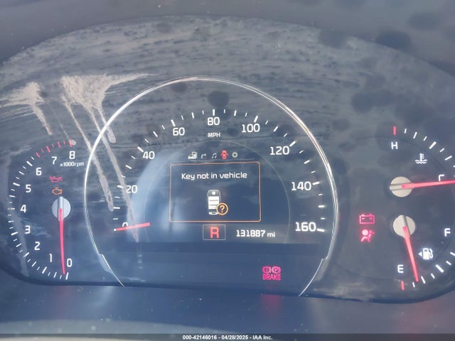 5XYPK4A55GG123243 KIA Sorento 3.3l Sxl