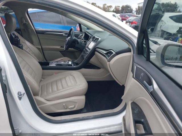 3FA6P0HD0HR180188 Ford FUSION SE
