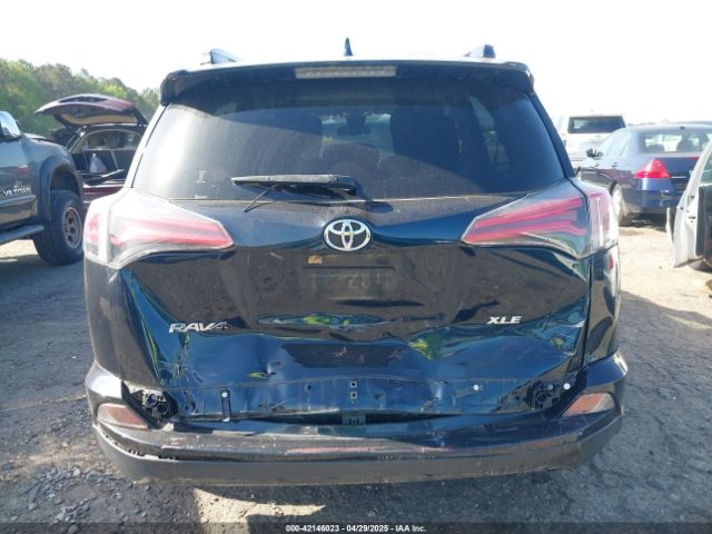 JTMWFREV3JJ189899 Toyota Rav4 Xle