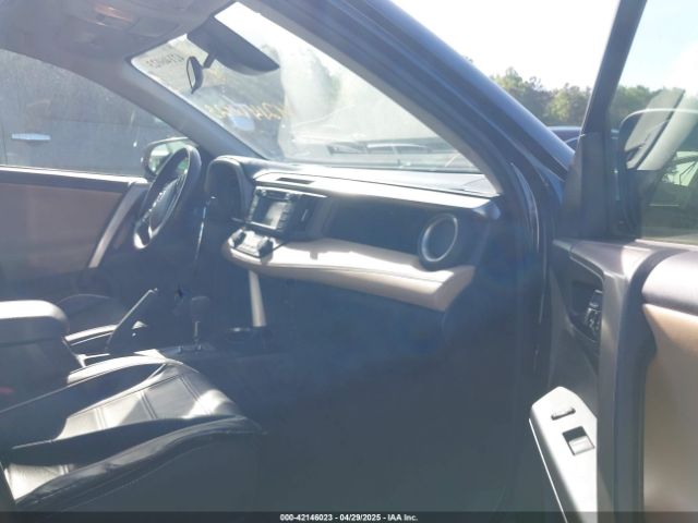 JTMWFREV3JJ189899 Toyota Rav4 Xle