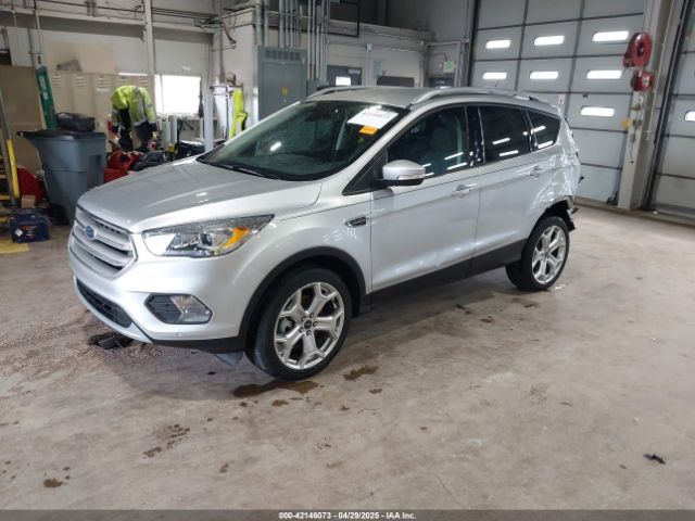 1FMCU9J95KUA52315 Ford Escape Titanium