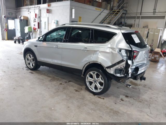 1FMCU9J95KUA52315 Ford Escape Titanium