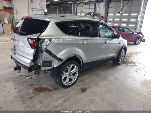 1FMCU9J95KUA52315 Ford Escape Titanium