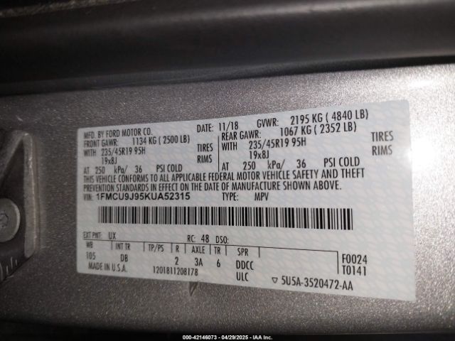 1FMCU9J95KUA52315 Ford Escape Titanium