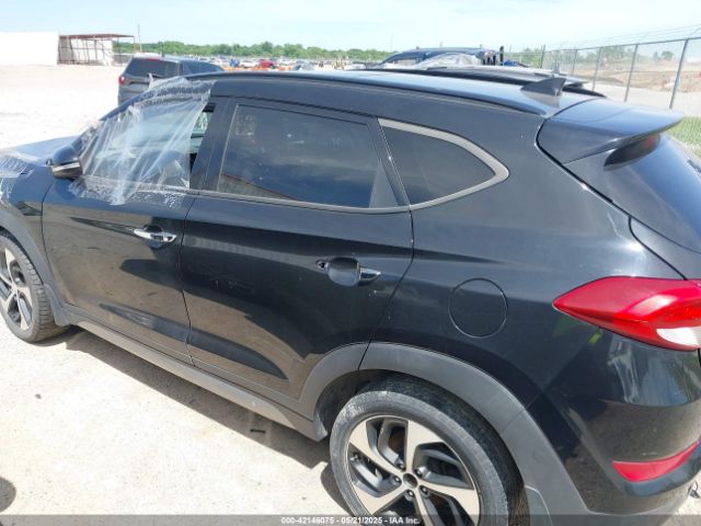 KM8J33A27HU362369 Hyundai Tucson Limited