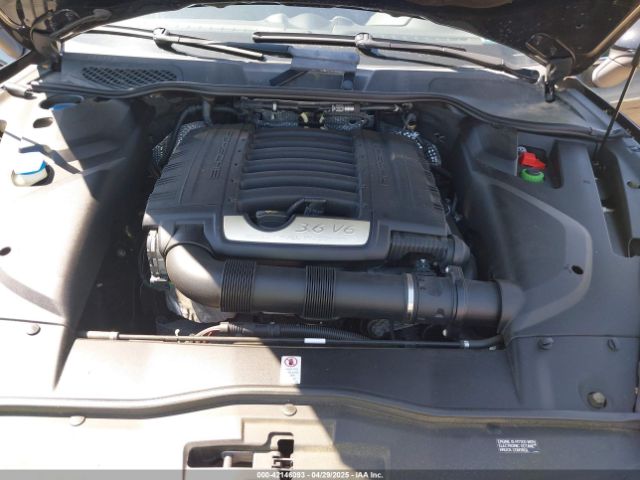 2016 PORSCHE CAYENNE WP1AA2A26GLA09709 Photo 9