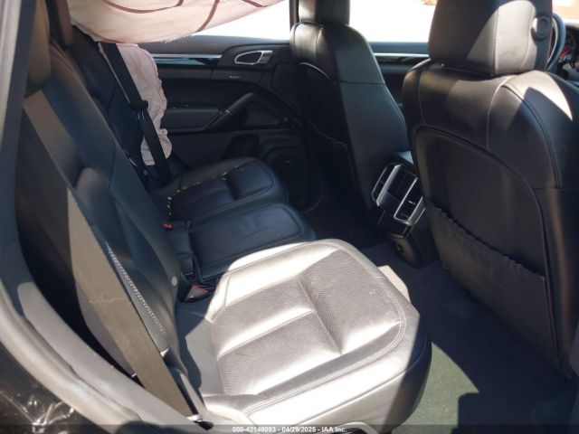 2016 PORSCHE CAYENNE WP1AA2A26GLA09709 Photo 7
