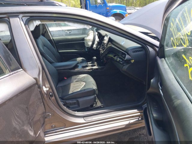 2021 TOYOTA CAMRY 4T1G11AK0MU523241 Photo 4