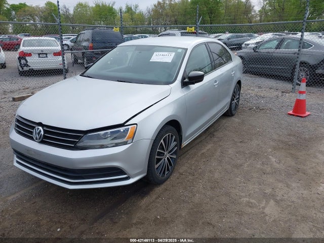 3VW1K7AJ2FM356094 Volkswagen Jetta 2.0l S