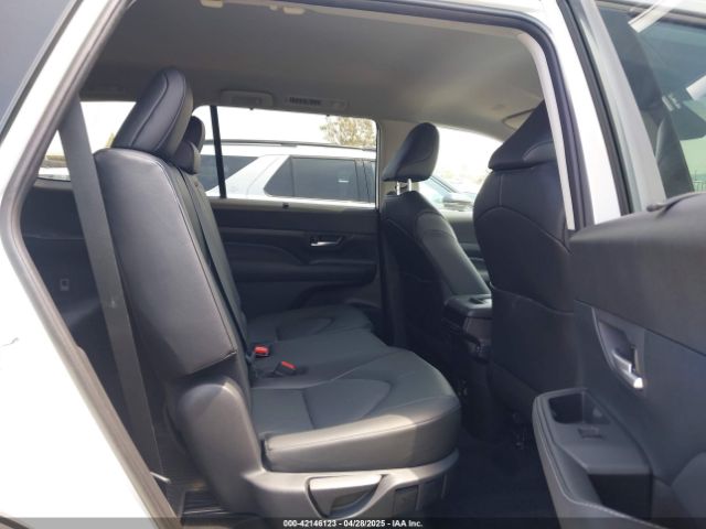5TDAAAB59RS068968 Toyota Grand Highlander Xle