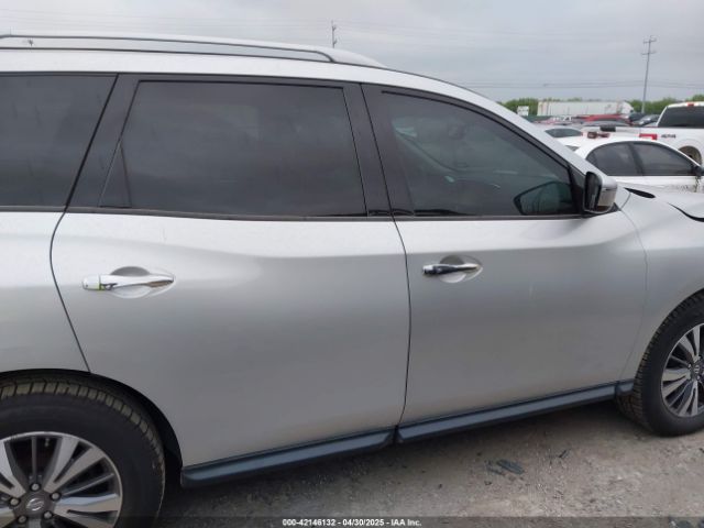 5N1DR2MNXHC687230 Nissan Pathfinder Sv