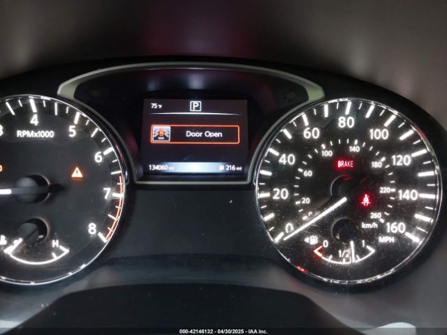 5N1DR2MNXHC687230 Nissan Pathfinder Sv