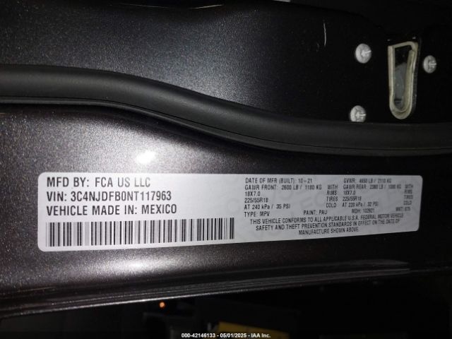 3C4NJDFB0NT117963 Jeep Compass Latitude Lux 4x4