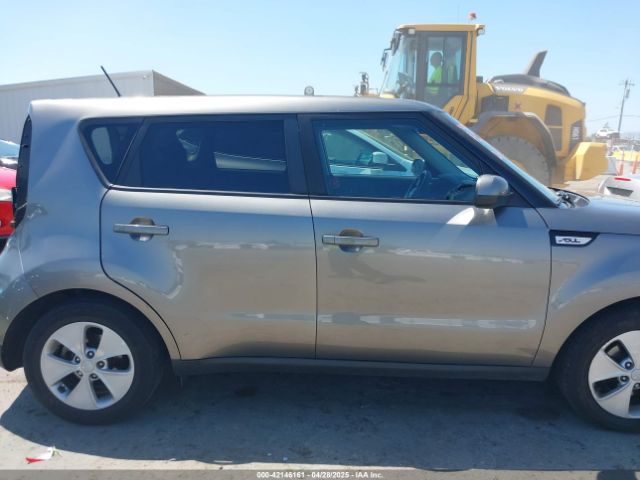 KNDJN2A2XG7318338 KIA Soul