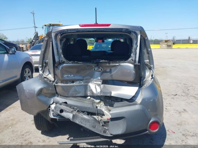 KNDJN2A2XG7318338 KIA Soul