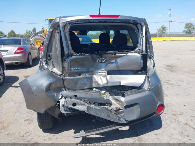 KNDJN2A2XG7318338 KIA Soul