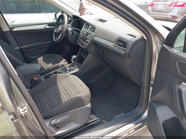 3VV1B7AX7NM051259 Volkswagen Tiguan 2.0t S