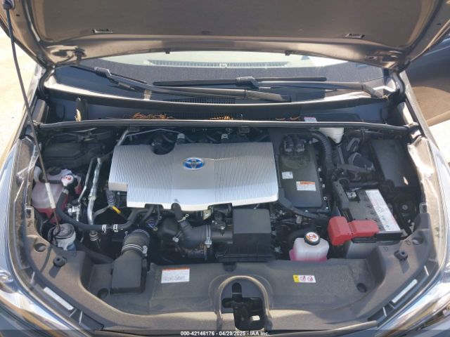 JTDKAMFU5N3188480 Toyota Prius Le